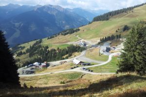 neuer Poltenlift 8er bei der Schönleitenbahn in Saalbach-Hinterglemm